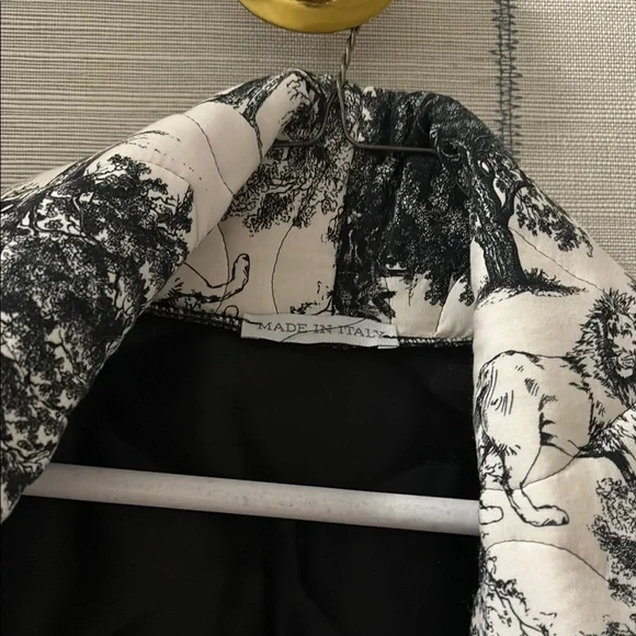 Black and White Patterned Jacket - Picture 3 of 5